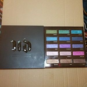 Urban Decay Urban Spectrum Eyeshadow Pallette